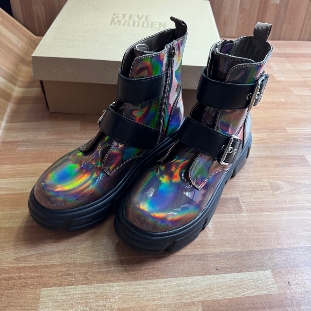 Steve Madden pewter combat boots size 5